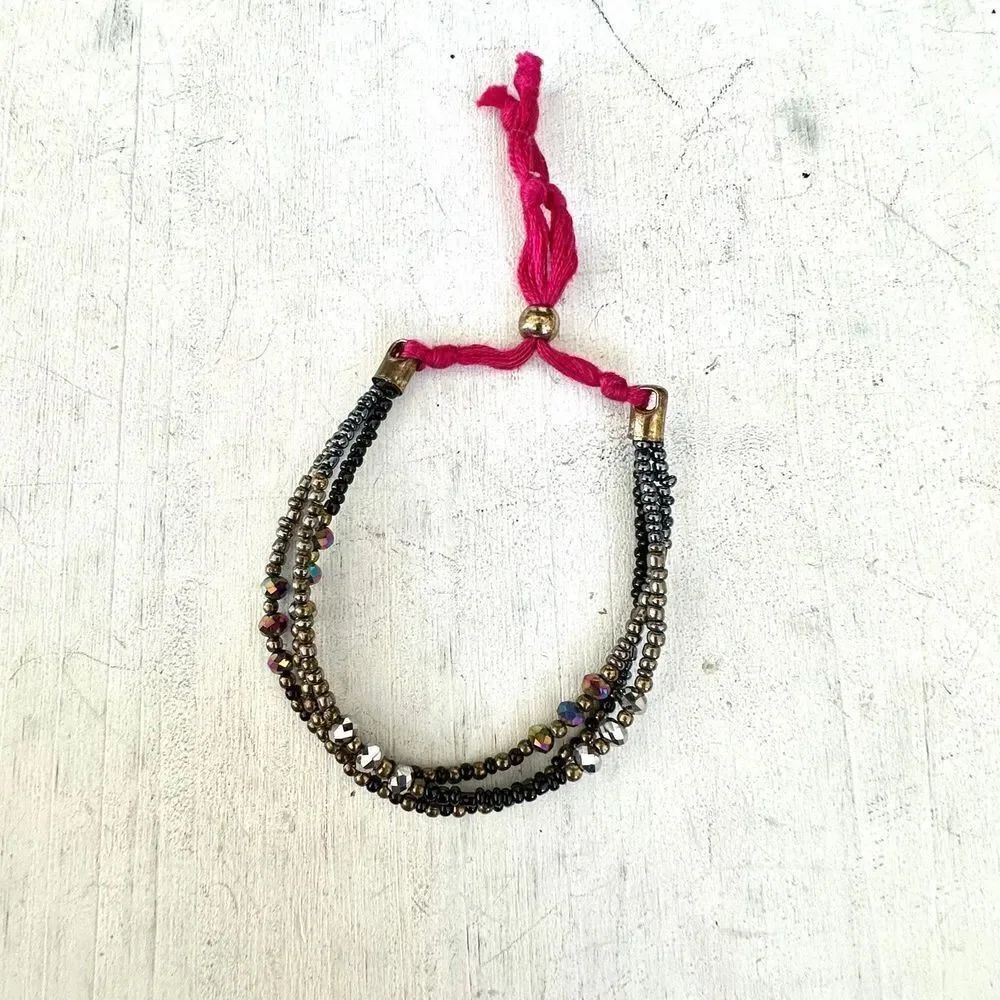 Multi strand adjustable bracelet - Picture 3 of 8